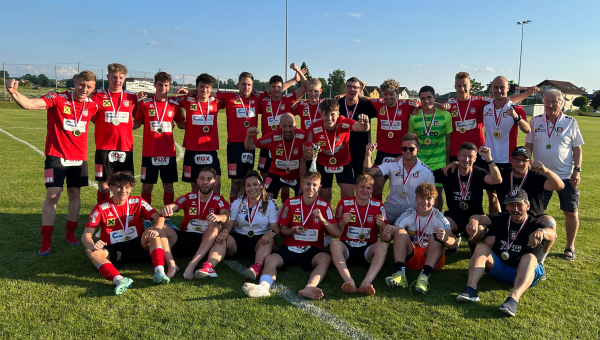 1b-Mannschaft Aufstieg in Bezirksliga